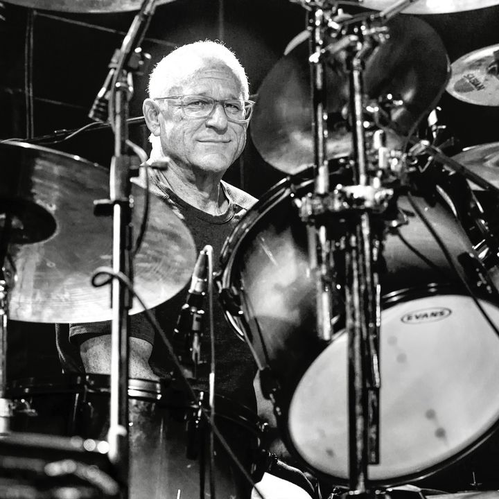 Profile Picture of Mike Svach (@mikesvach) on Tiktok