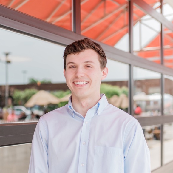 Profile Picture of Darrell Black (@darrellblack) on Poshmark