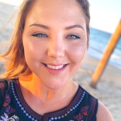 Profile Picture of 𝔸𝕝𝕚𝕤𝕤𝕒 𝔹𝕒𝕣𝕣𝕠𝕟 𝕄𝕠𝕗𝕗𝕒 (@alissabmoffa) on Twitter