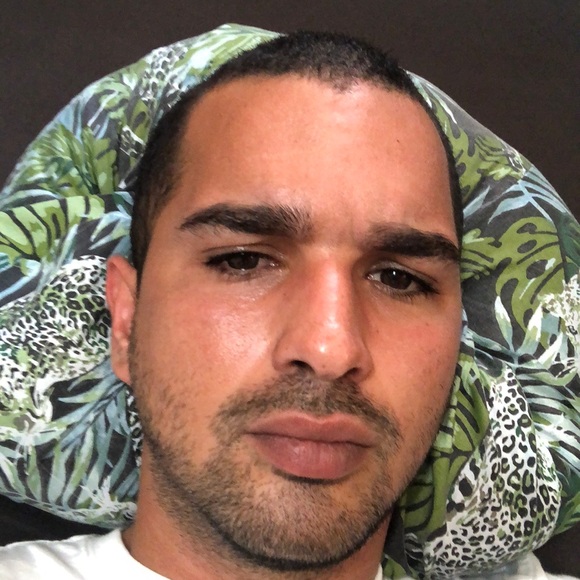 Profile Picture of Jorge Jorge (@jorgejorge313) on Poshmark
