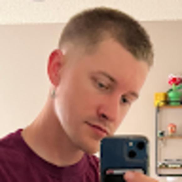 Profile Picture of Scott Schilcher (@scottschilcher) on Poshmark