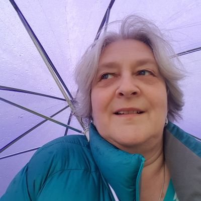 Profile Picture of Tina Curtis (@signsofsaltford) on Twitter