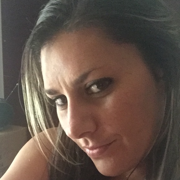 Profile Picture of Samantha Kilkenny (@sam020704) on Poshmark