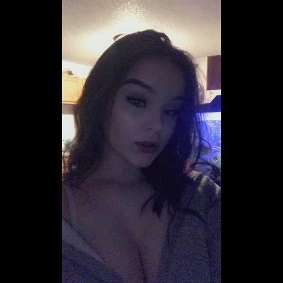 Profile Picture of Whitney Pollmann (@smg16girl) on Poshmark