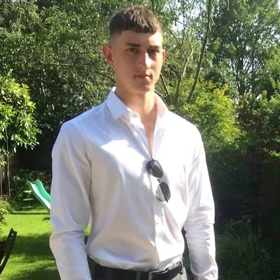 Profile Picture of Andrew Featherstone (@AndrewFeather12) on Twitter