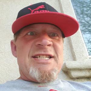 Profile Picture of randyweis875 (@randyweis875) on Tiktok
