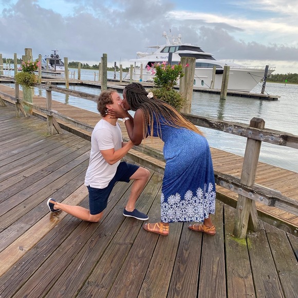 Profile Picture of Celeste Grimmett (@calexx0) on Poshmark