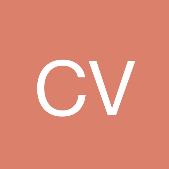 Profile Picture of Christine Vayda (@christinevayda) on Poshmark
