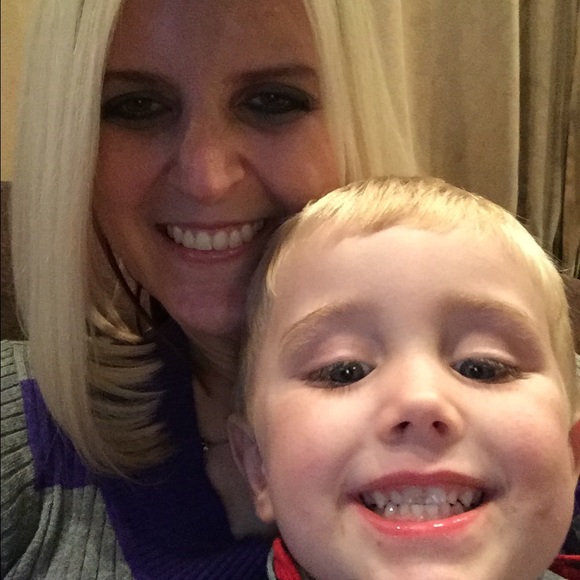 T Pendexter - Poshmark Profile Picture of T Pendexter (@dnytna) on Poshmark