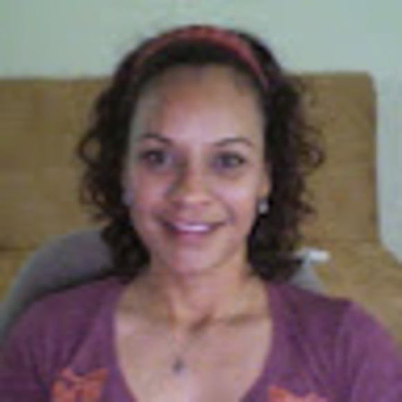 Profile Picture of Karina Tafolla (@karina_tafolla) on Poshmark