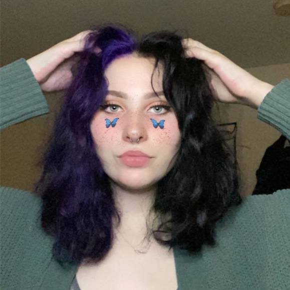 Profile Picture of Jessica Peterson (@jessicapeter415) on Poshmark