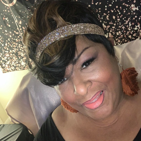 Profile Picture of Joy Ridley (@jmr19) on Poshmark