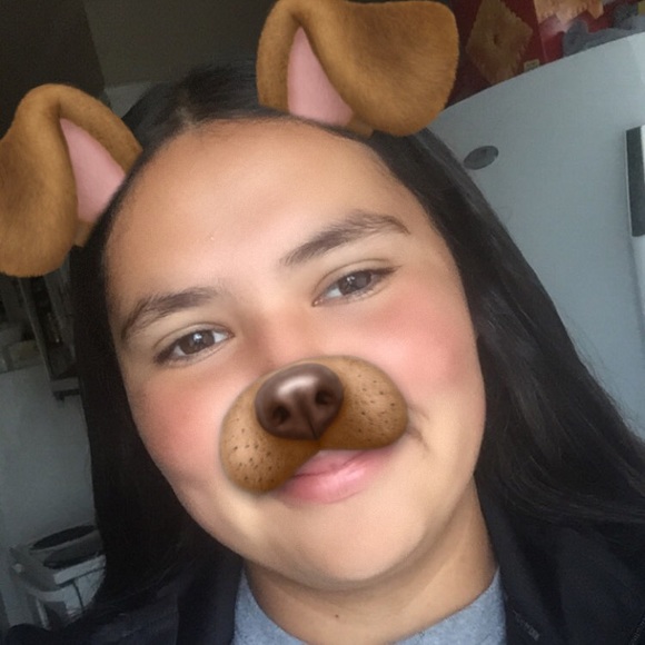 Profile Picture of Annalisa Viramontes (@annalisav1313) on Poshmark