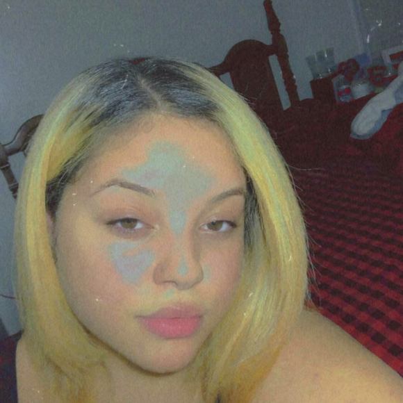 Profile Picture of Jasmine Barron (@jasminebarro309) on Poshmark