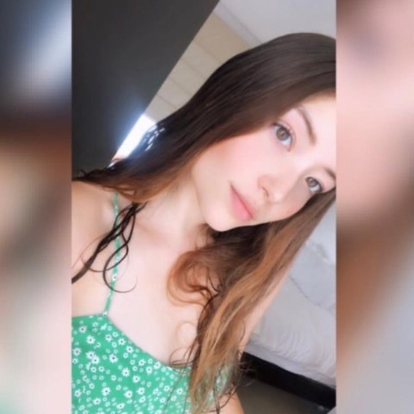 Profile Picture of Alexa Padilla (@alexapadilla888) on Poshmark