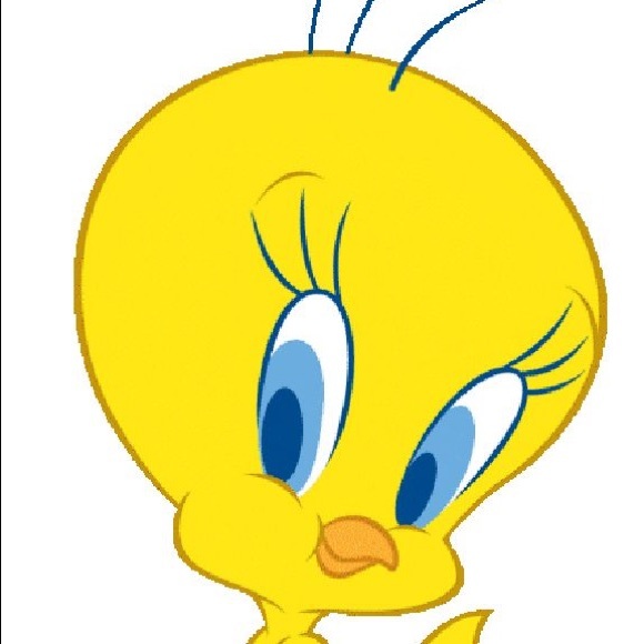 Profile Picture of Phea Ya (@pheaya) on Poshmark