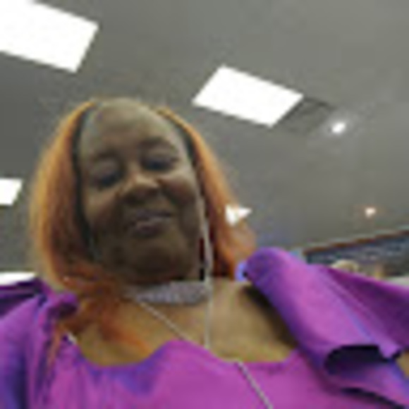 Profile Picture of Torina Packer (@packertorina86) on Poshmark