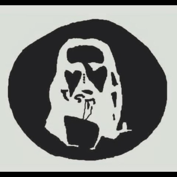 Profile Picture of Mw Vanbebber (@mwvan) on Poshmark