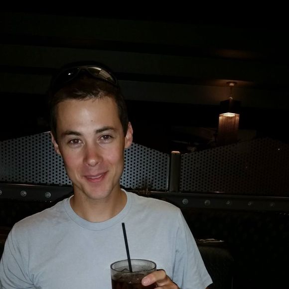 Profile Picture of Derek Carden (@derekmcarden) on Poshmark