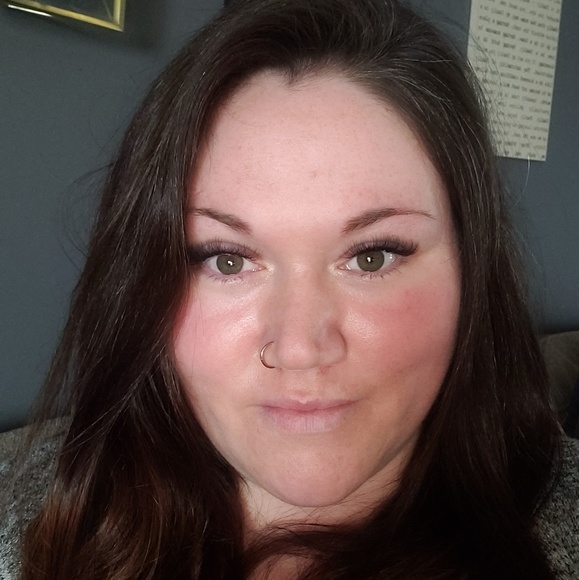 Profile Picture of Amber Baudais (@baudais6) on Poshmark