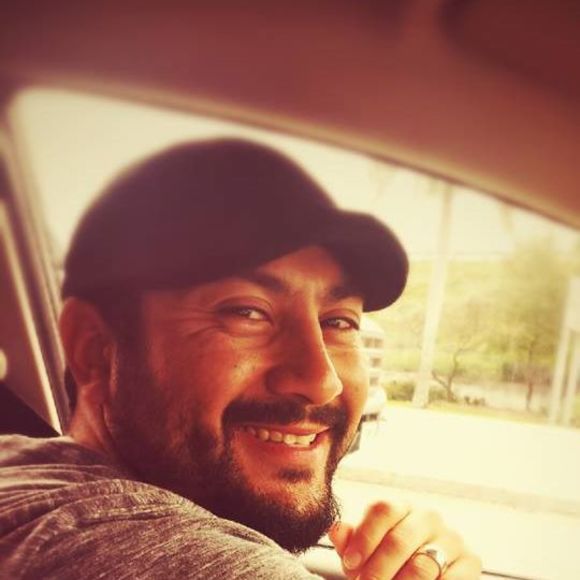 Profile Picture of Behrouz Saffary (@saffaryb) on Poshmark