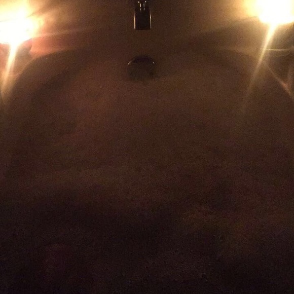 Naadia Guenette - Poshmark Profile Picture of Naadia Guenette (@naadia96) on Poshmark