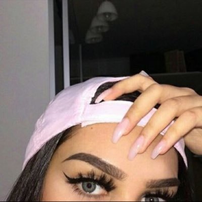 Profile Picture of gabriella thomas (@gabby_t11) on Twitter