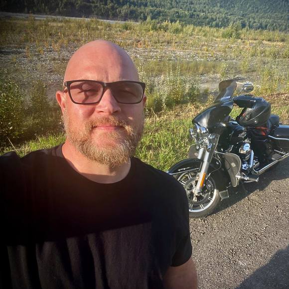 Profile Picture of Ken Hunt (@akwhistler) on Poshmark