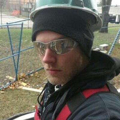 Profile Picture of Robert Collis (@Robert_collis) on Twitter