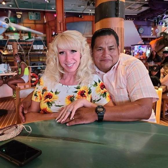 Profile Picture of Luis dennis Alas (@l_alas) on Poshmark