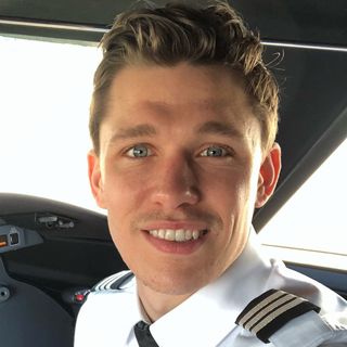 Profile Picture of Aaron David | Pilot Life ✈ (@thepilotaaron) on Instagram