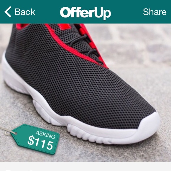 Profile Picture of Mari Silva (@mls2442) on Poshmark