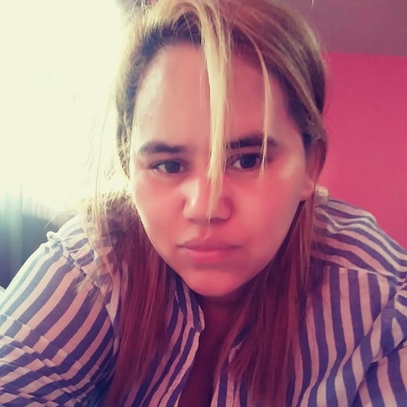 Profile Picture of Liz molina Molina (@lizmolina480) on Poshmark