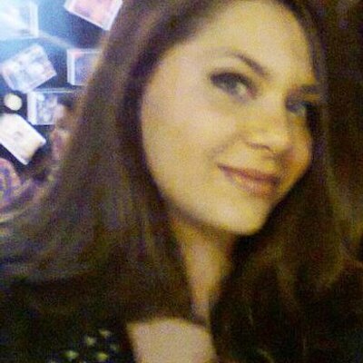 Profile Picture of Ana Júlia Sontag (@JuliaSontag) on Twitter