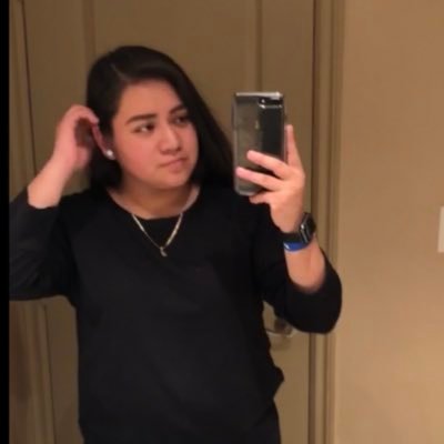 Profile Picture of Em (@_EmelyRamos) on Twitter