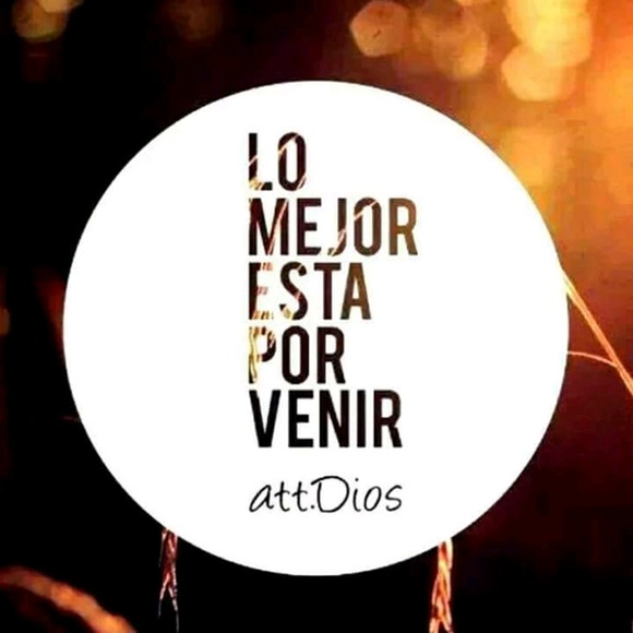 Profile Picture of Anay Aguilar (@anay_aguilar) on Poshmark