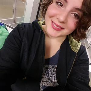 Profile Picture of Abby Simons (@Abbelene) on Twitter