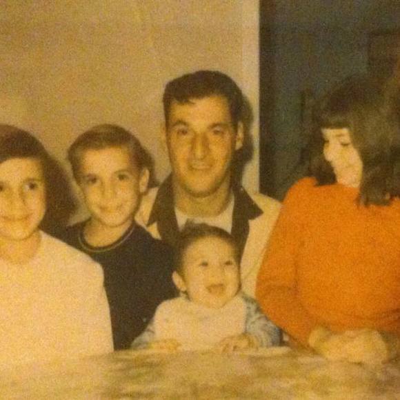 Profile Picture of Tina Ciancia (@iluvmybelle129) on Poshmark