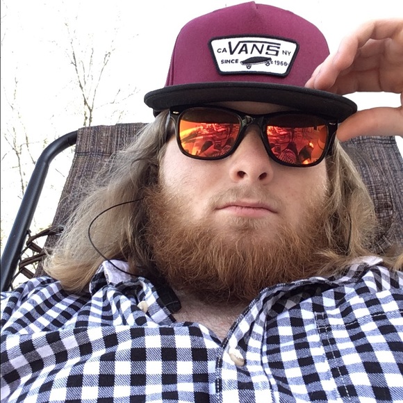 Profile Picture of Adam Neustadt (@acneustadt) on Poshmark