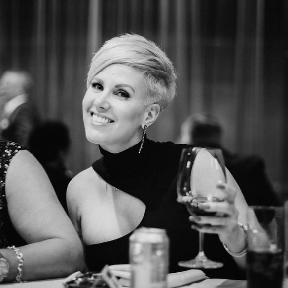 Profile Picture of Carly Standley (@carlystandley) on Poshmark