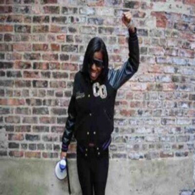 Profile Picture of Lula Gill (@LulaGill1) on Twitter