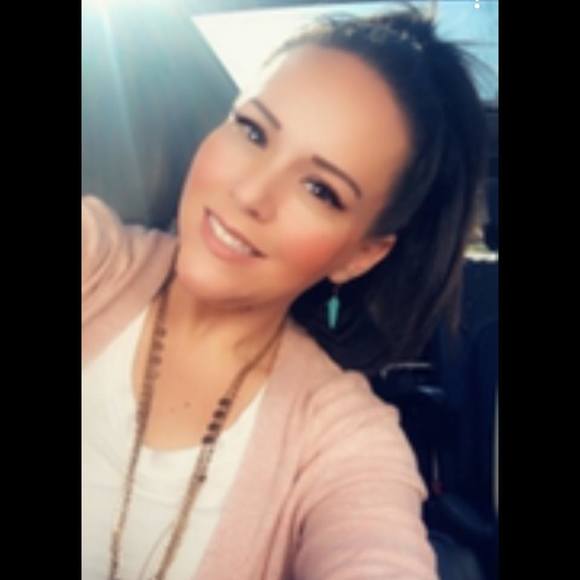 Profile Picture of Kelly Coffman (@kc3874) on Poshmark