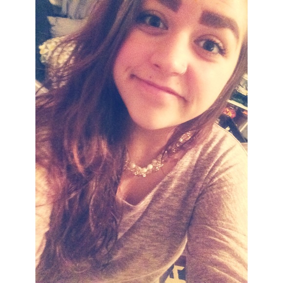 Profile Picture of Marianna Pawlowski (@calamarisafari) on Poshmark