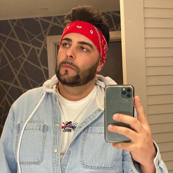 Profile Picture of Rafael Teixeira (@rafael_teixeira) on Poshmark