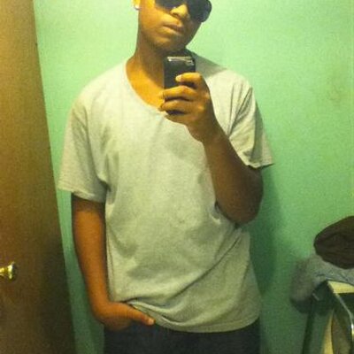 Profile Picture of DeVonte' Lewis (@devonte_lewis) on Twitter