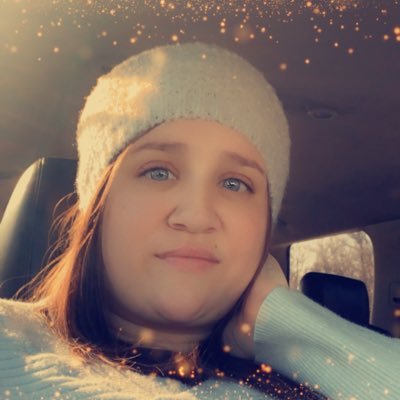 Profile Picture of Shelli (@ShelliJordan20) on Twitter