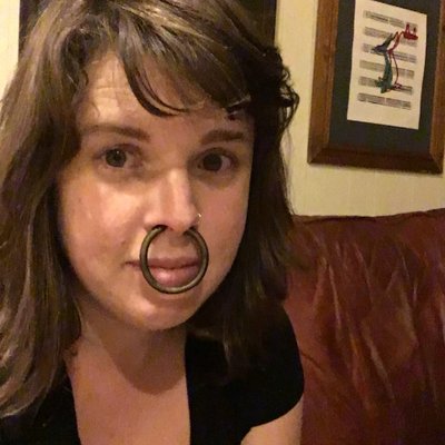 Profile Picture of Joanna McGinn (@joannamcginn) on Twitter