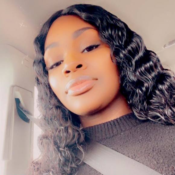 Profile Picture of Raydana Chavannes (@raydana) on Poshmark