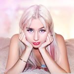 Profile Picture of charlotte🕸hannah (@charlottehannahmusic) on Instagram