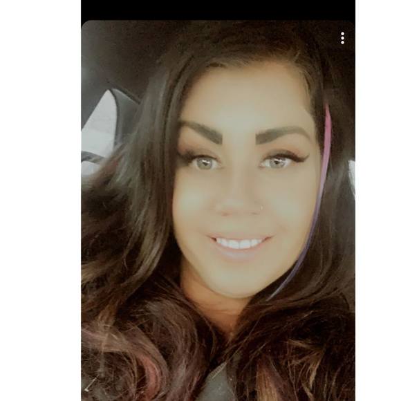 Profile Picture of Jessica Herbert (@jealousluthi) on Poshmark